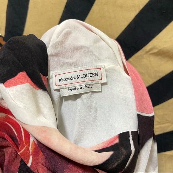 🌈 Amazing Rose art city top - Picture 9 of 13